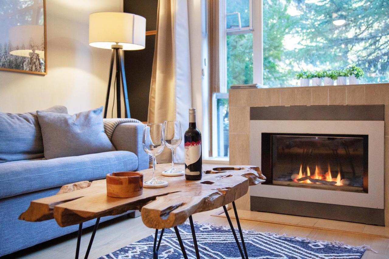 Bright Suite At Ski In/Out Glacier Lodge! Whistler Luaran gambar
