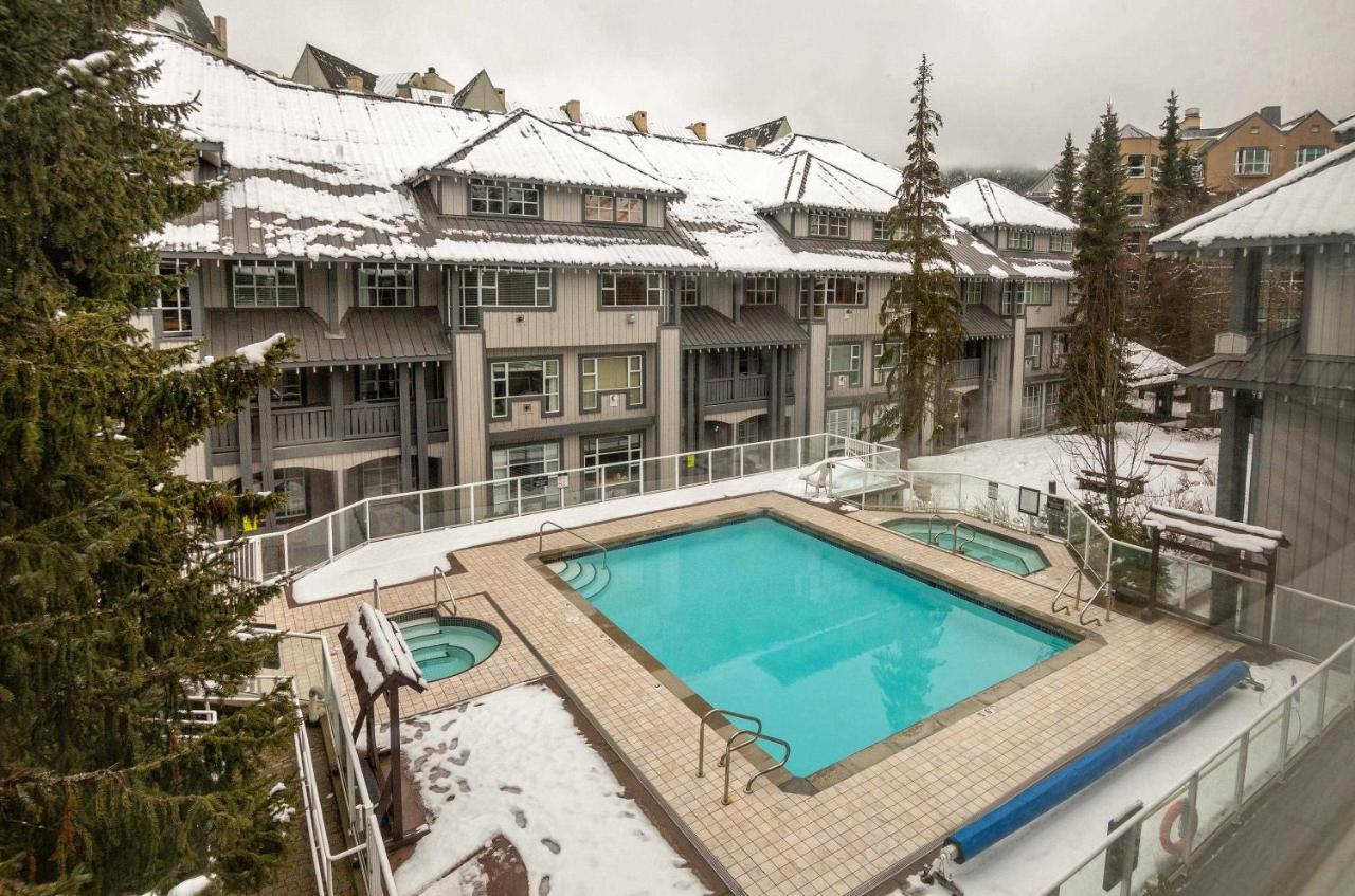 Bright Suite At Ski In/Out Glacier Lodge! Whistler Luaran gambar